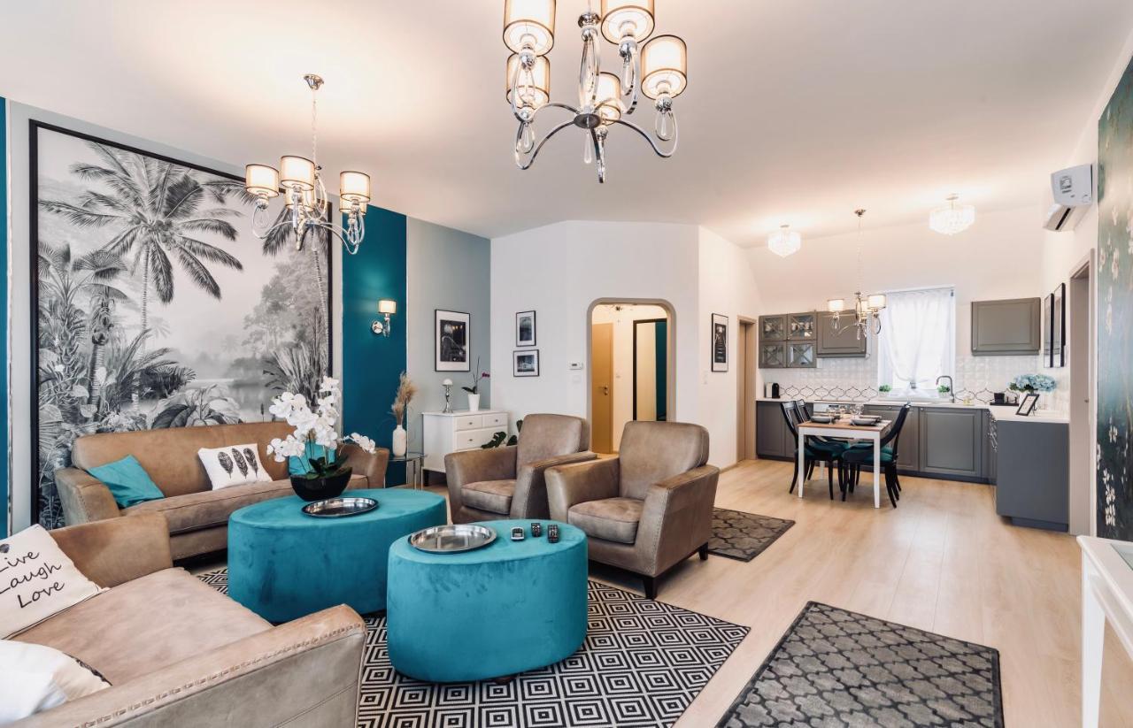 Monarchia Apartman Grand Mosonmagyaróvár Exterior foto