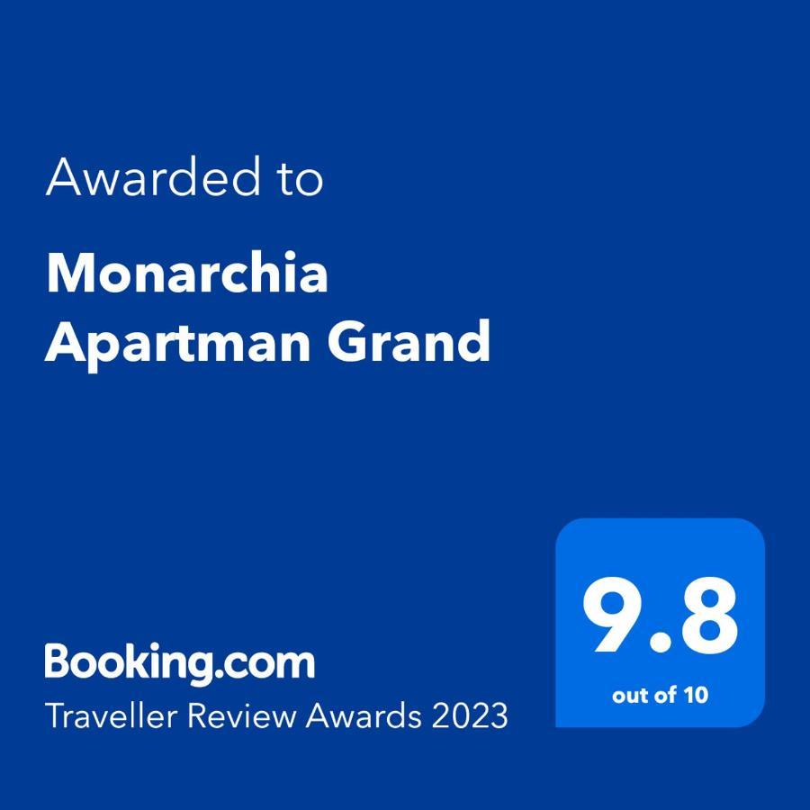Monarchia Apartman Grand Mosonmagyaróvár Exterior foto